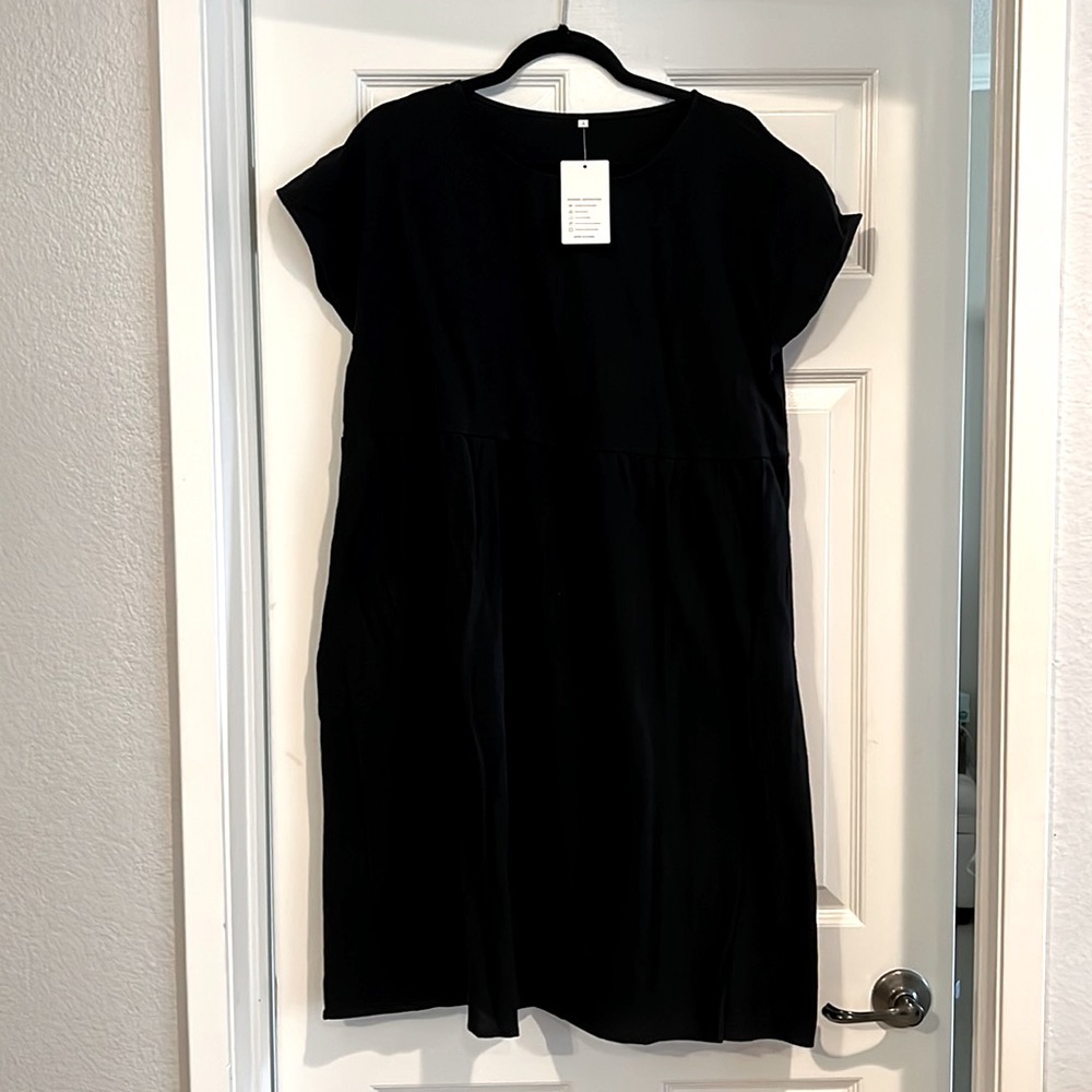black “pocket shift dress” dress